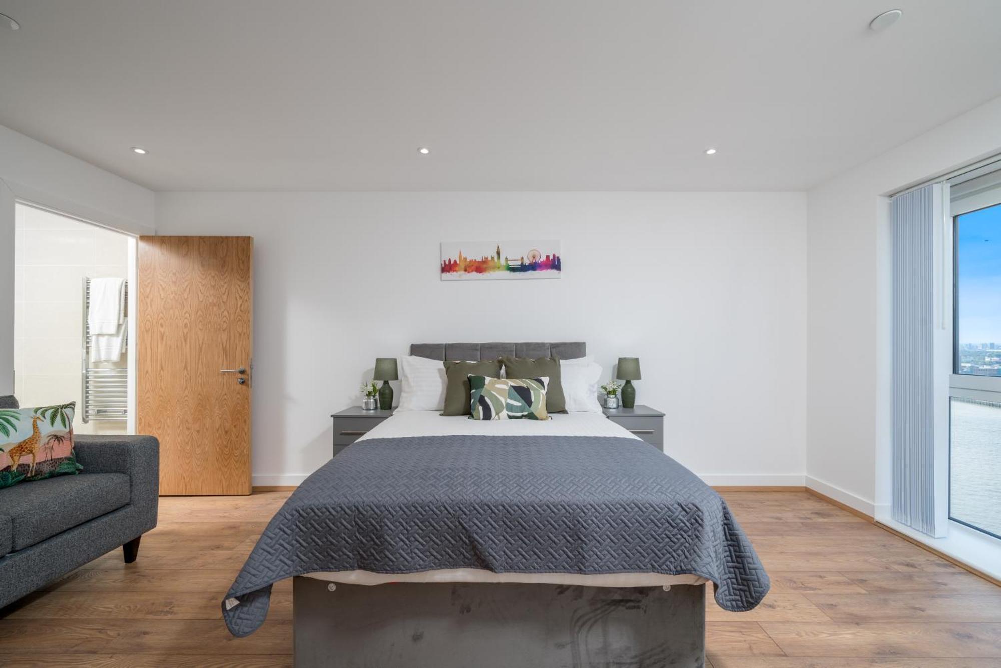 Skyvillion - London River Thames Top Floor Apartments By Woolwich Ferry, Mins To London Excel, O2 Arena , London City Airport With Parking 외부 사진