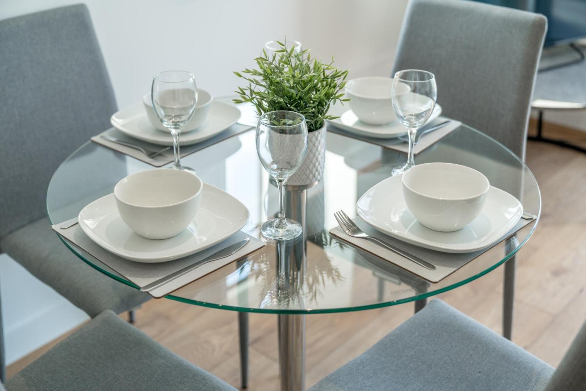 Skyvillion - London River Thames Top Floor Apartments By Woolwich Ferry, Mins To London Excel, O2 Arena , London City Airport With Parking 외부 사진