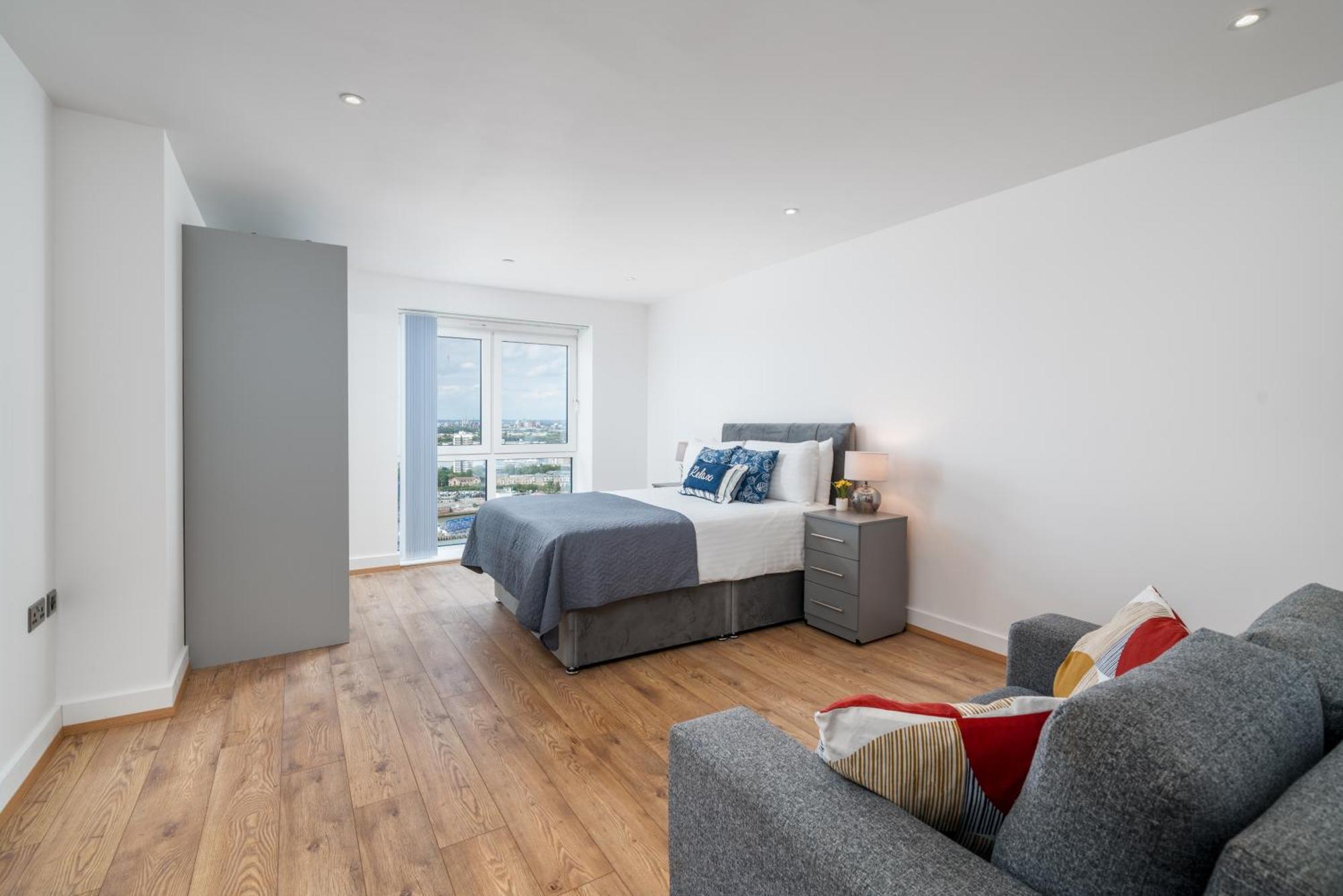 Skyvillion - London River Thames Top Floor Apartments By Woolwich Ferry, Mins To London Excel, O2 Arena , London City Airport With Parking 외부 사진