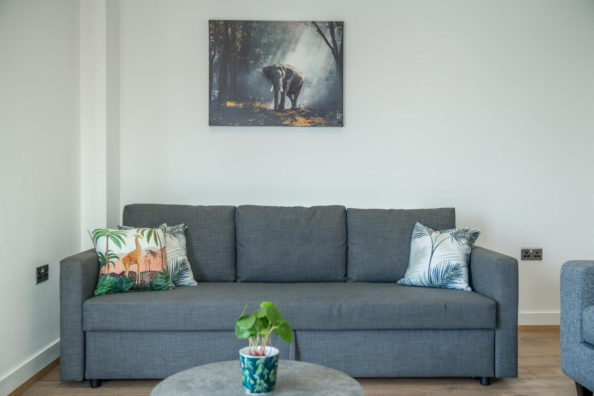 Skyvillion - London River Thames Top Floor Apartments By Woolwich Ferry, Mins To London Excel, O2 Arena , London City Airport With Parking 외부 사진